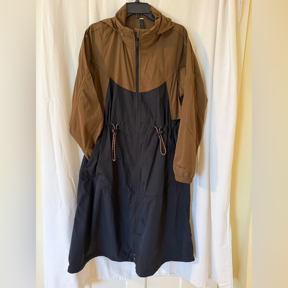 Stylish Lululemon Brown and Black Women's hooded rain Jacket
